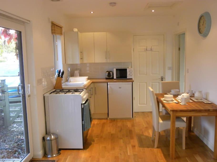 Oakey Orchard - Cosy Apartment In Tamar Valley, Cornwall Saint Dominick Exteriör bild